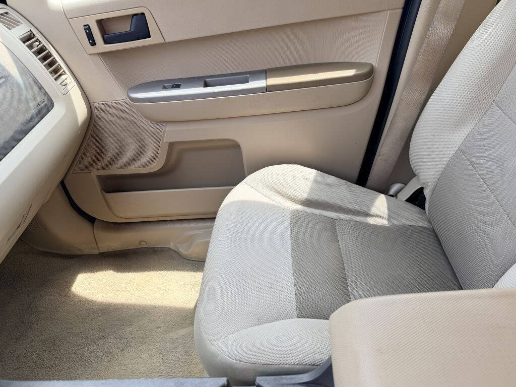 Used 2008 Ford Escape XLT FWD image 13