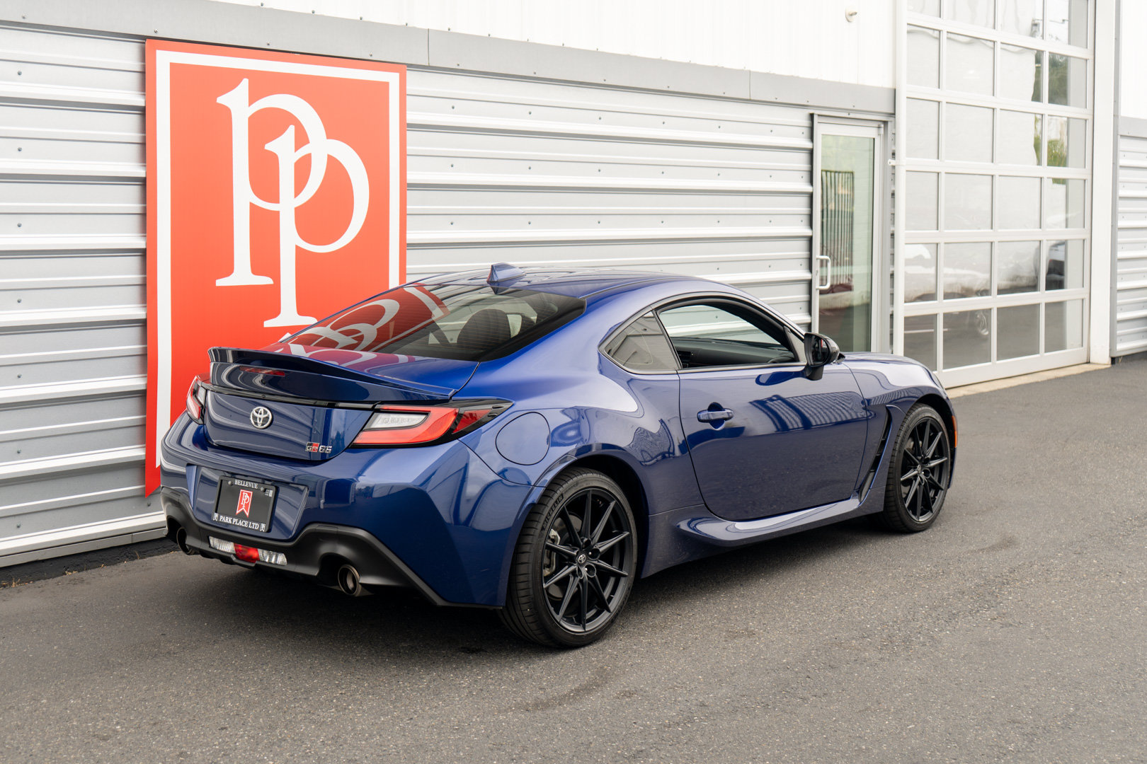Used 2023 Toyota GR86 Premium w/ ALL Weather Mat Package (TMS) RWD image 32