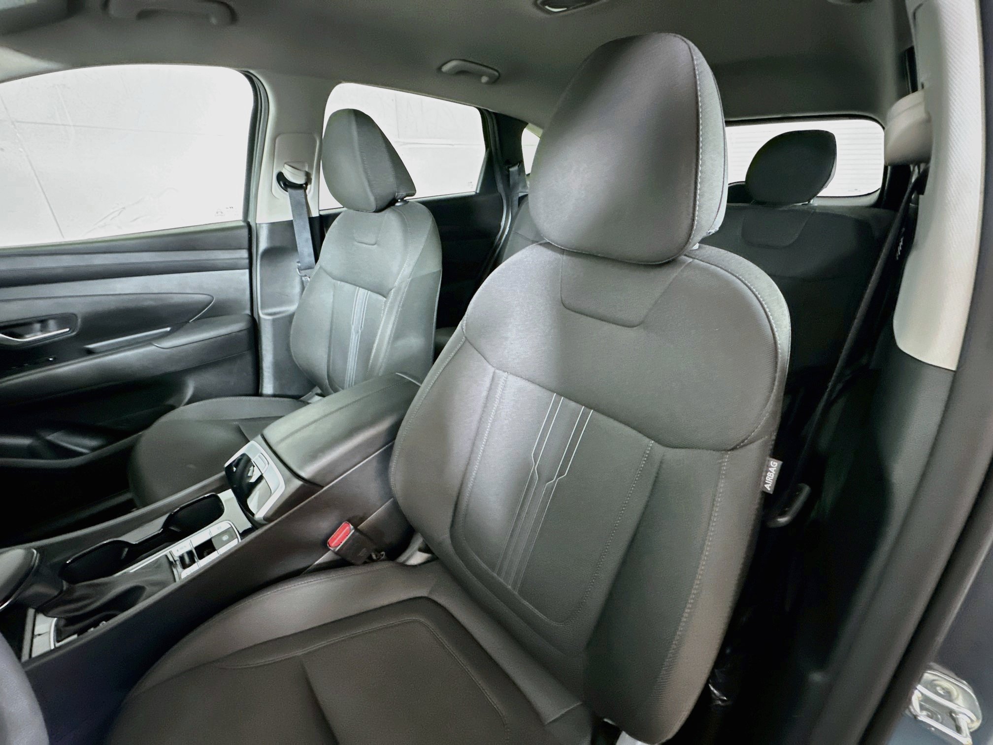 Certified 2025 Hyundai Tucson SEL AWD/4WD image 19