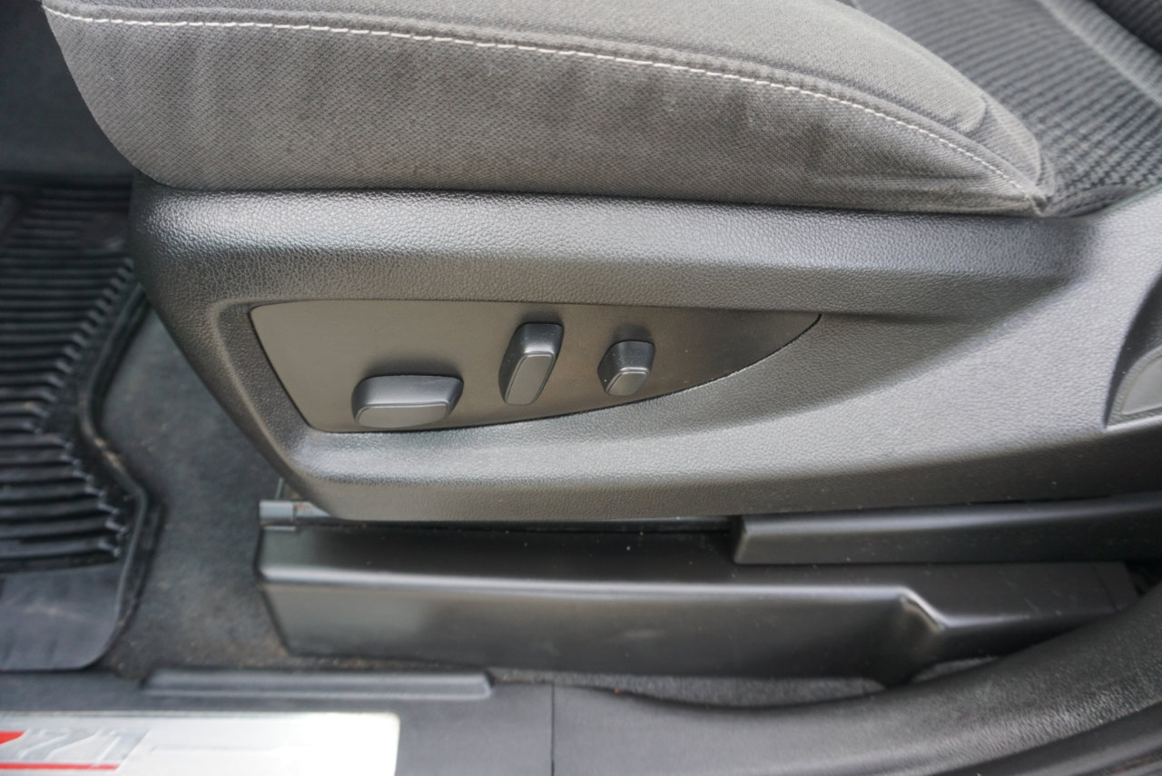 Used 2019 Chevrolet Silverado 1500 LT w/ All Star Edition image 12