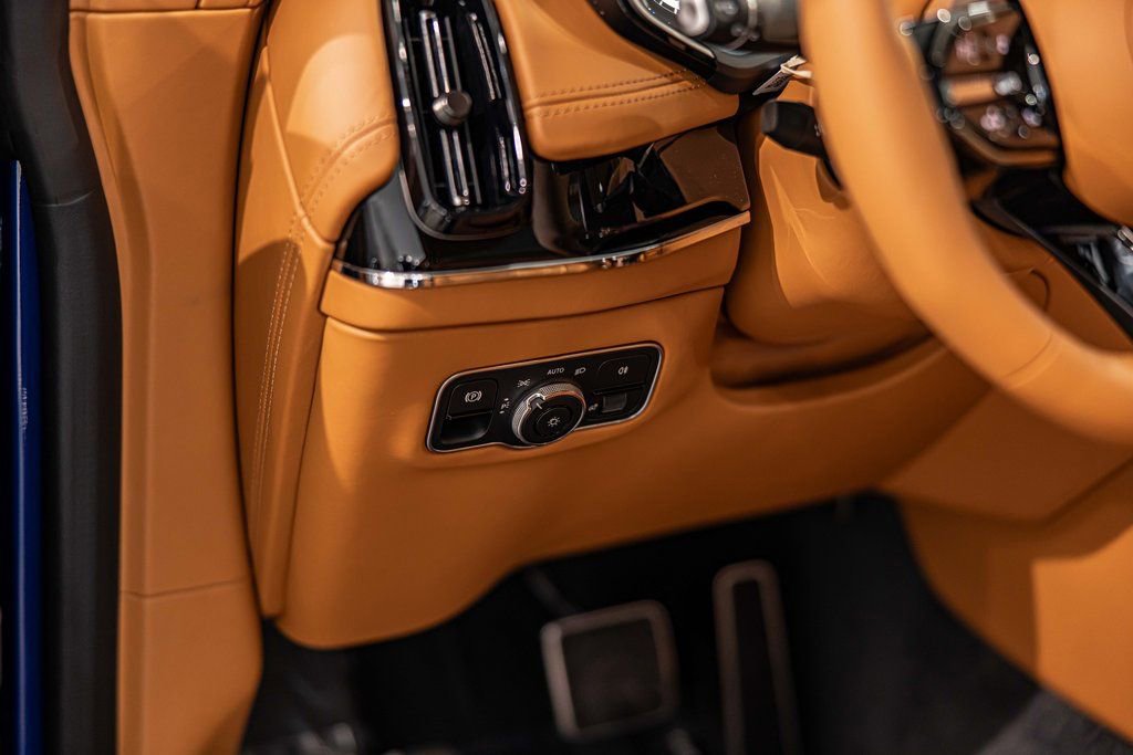 New 2026 Aston Martin DBX 707 AWD/4WD image 22