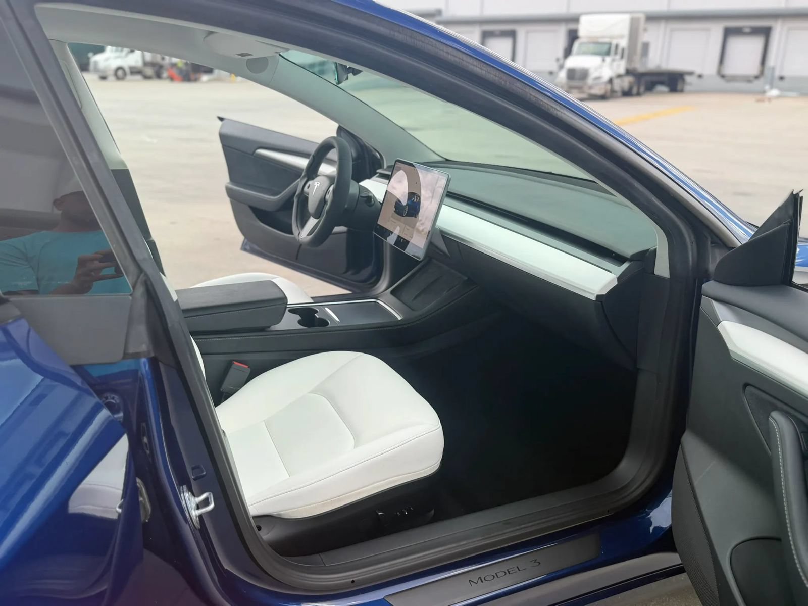 Used 2023 Tesla Model 3 Standard Range RWD image 22