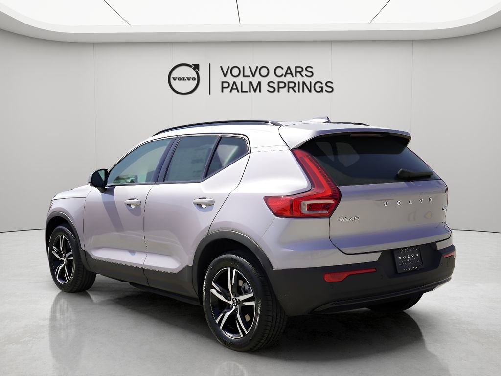 New 2026 Volvo XC40 B5 Core w/ Protection Package image 6