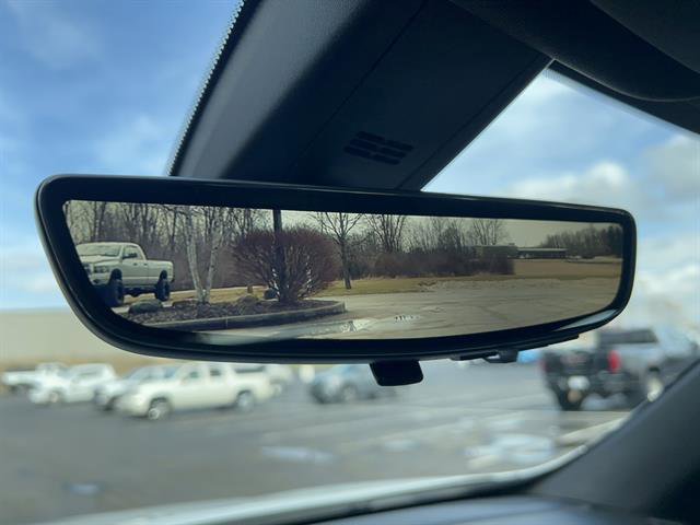 Used 2023 Chevrolet Traverse High Country image 29