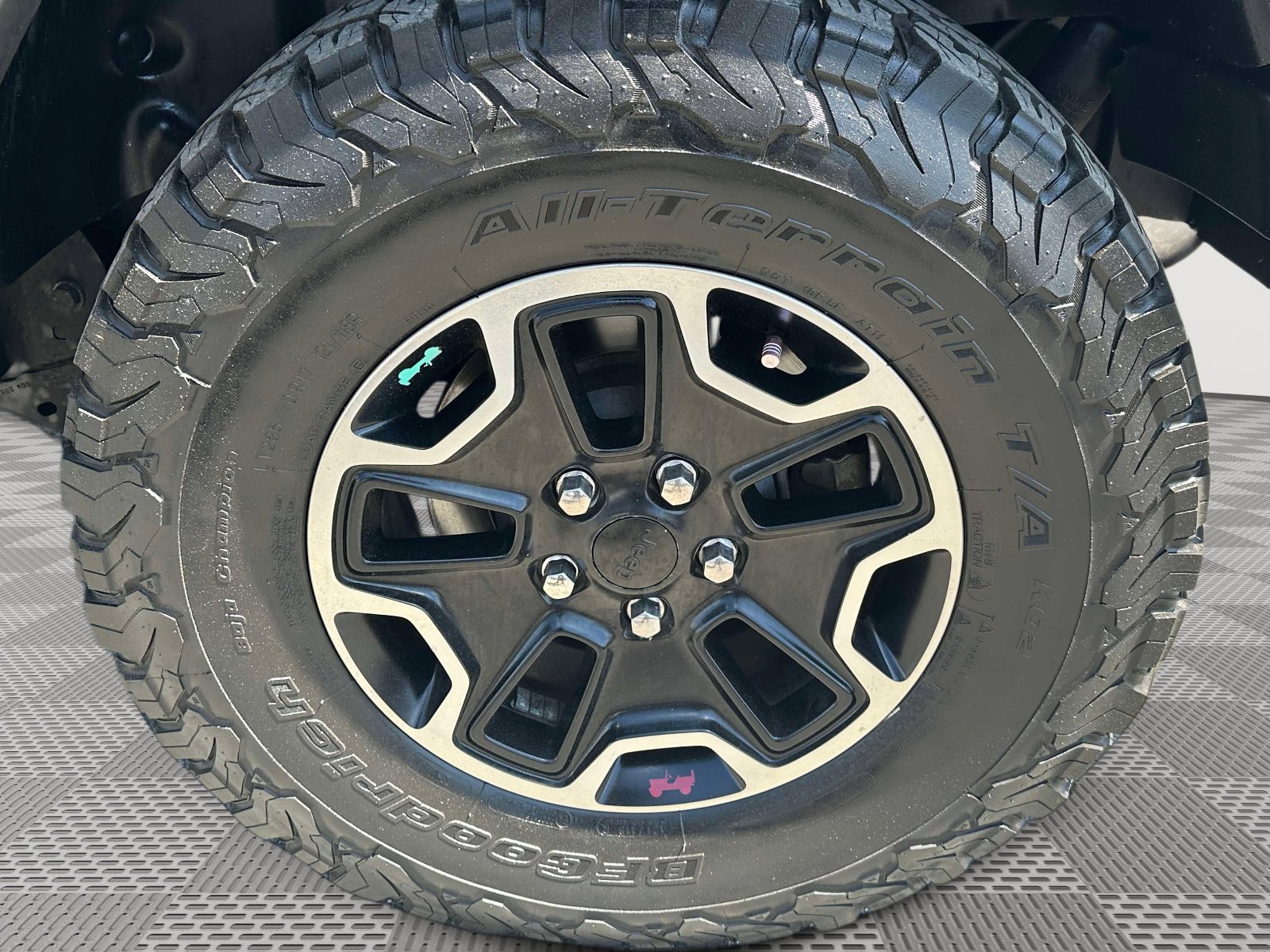 Used 2021 Jeep Wrangler Unlimited Sahara AWD/4WD image 29