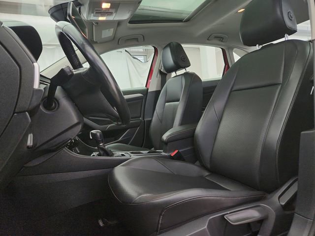 Used 2019 Volkswagen Jetta SE image 9