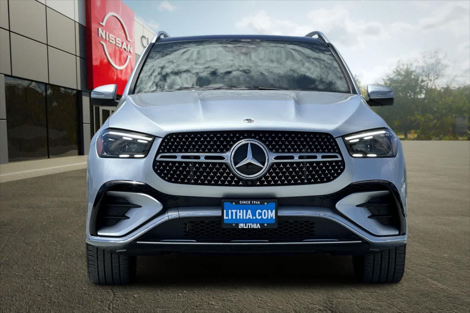 Used 2024 Mercedes-Benz GLE 450 4MATIC image 11