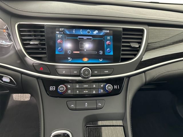 Used 2017 Buick LaCrosse Premium image 21