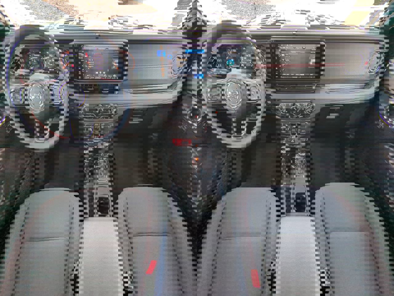 Used 2024 Jeep Gladiator Rubicon w/ Safety Group image 15