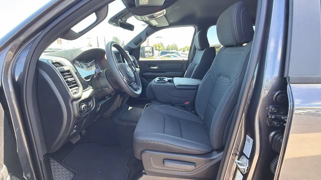 New 2026 RAM 1500 Express AWD/4WD image 32