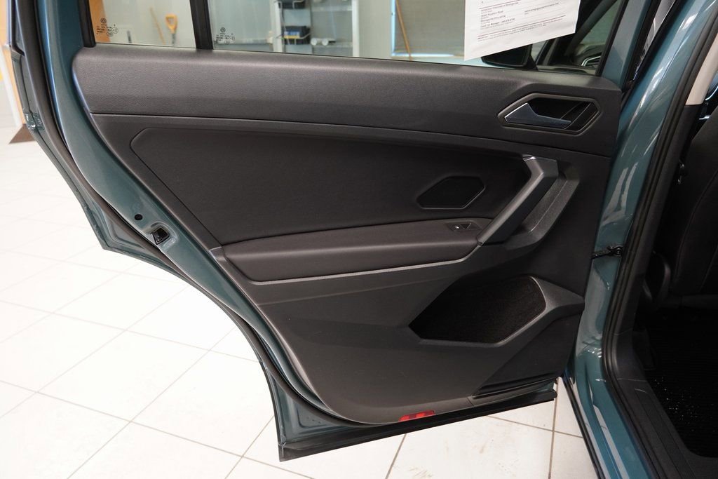 Used 2019 Volkswagen Tiguan S image 25