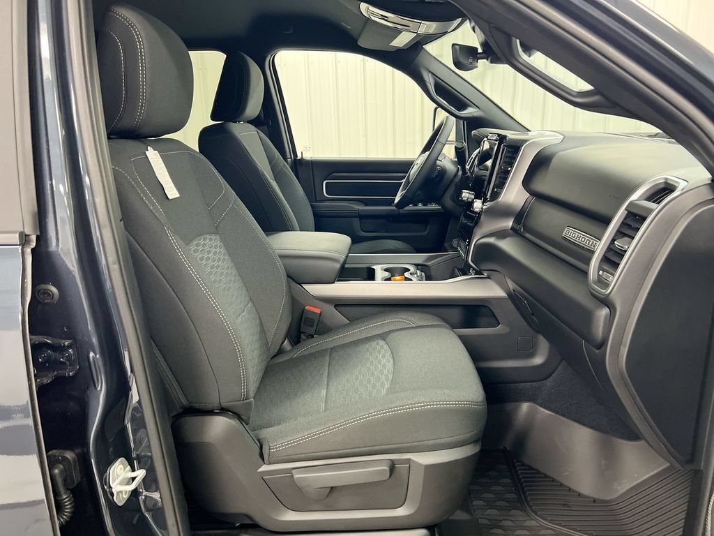 New 2026 RAM 2500 Big Horn AWD/4WD image 17