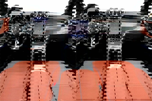 Certified 2025 Mercedes-Benz GLC 300 4MATIC image 10