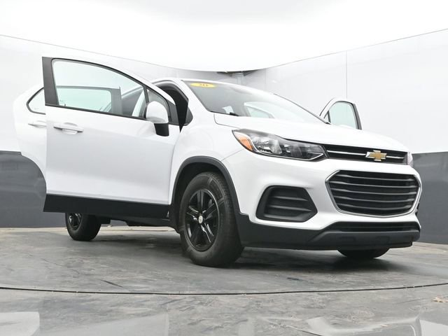Used 2020 Chevrolet Trax LS FWD image 47
