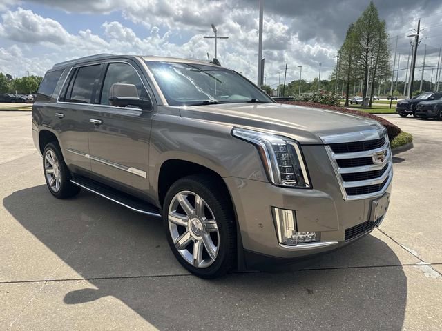 Used 2019 Cadillac Escalade Luxury AWD/4WD image 3