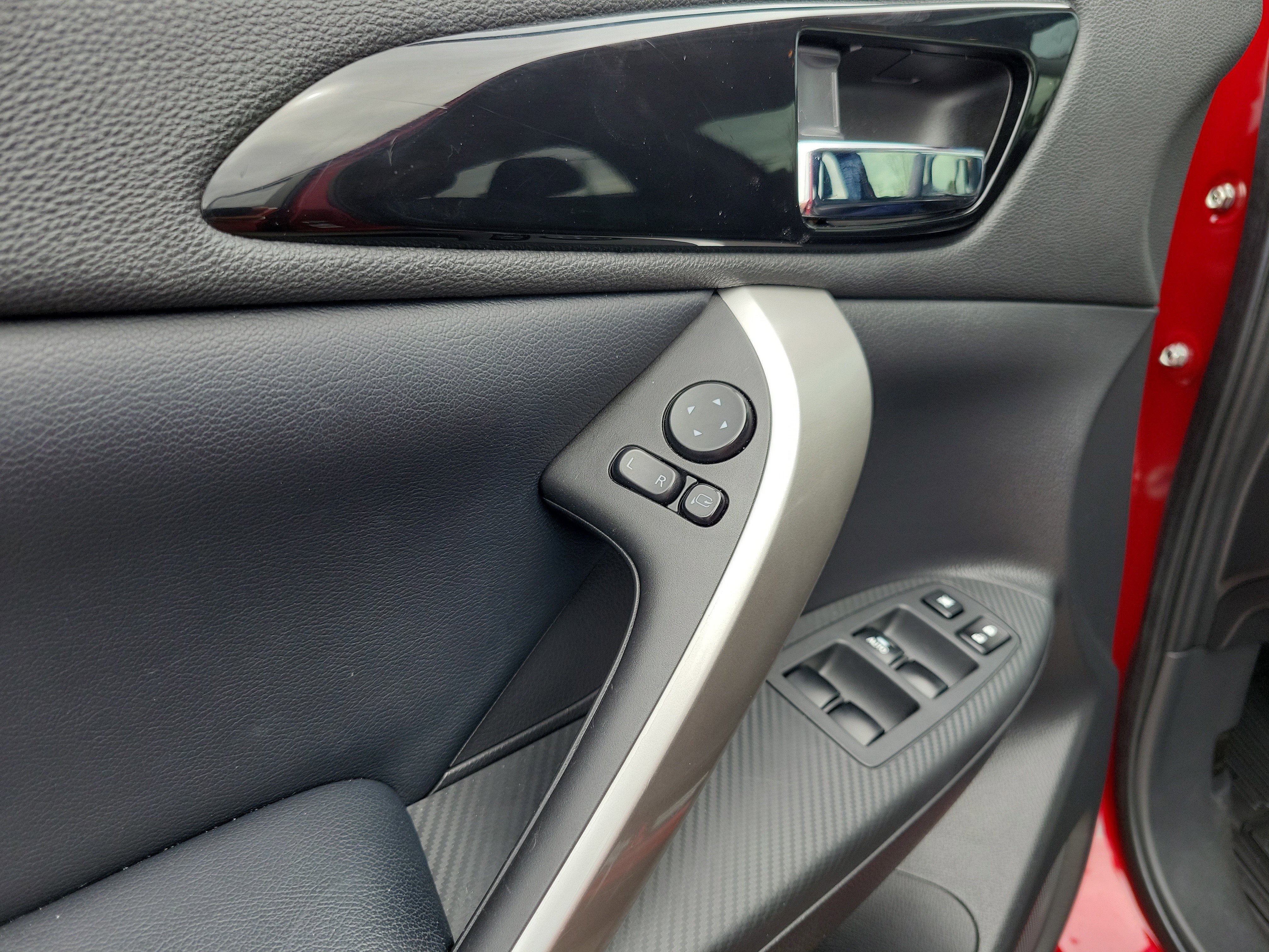 Used 2023 Mitsubishi Eclipse Cross SE image 21