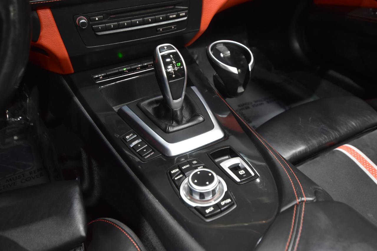 Used 2015 BMW Z4 sDrive35is RWD image 35