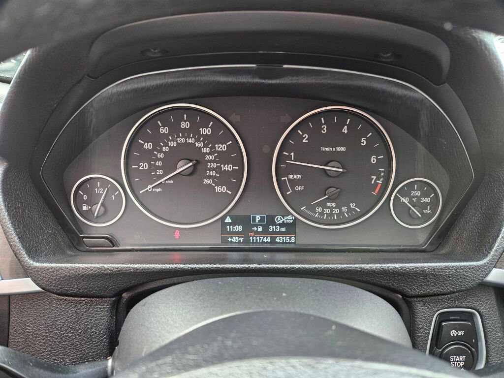 Used 2018 BMW 320i xDrive Sedan image 28