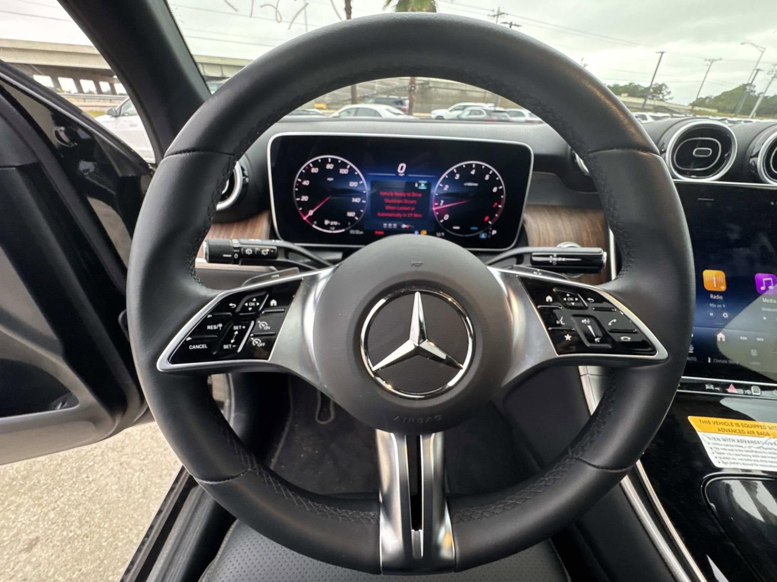 Used 2025 Mercedes-Benz GLC 300 4MATIC image 22