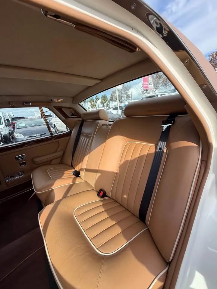Used 1988 Rolls-Royce Silver Spur image 7