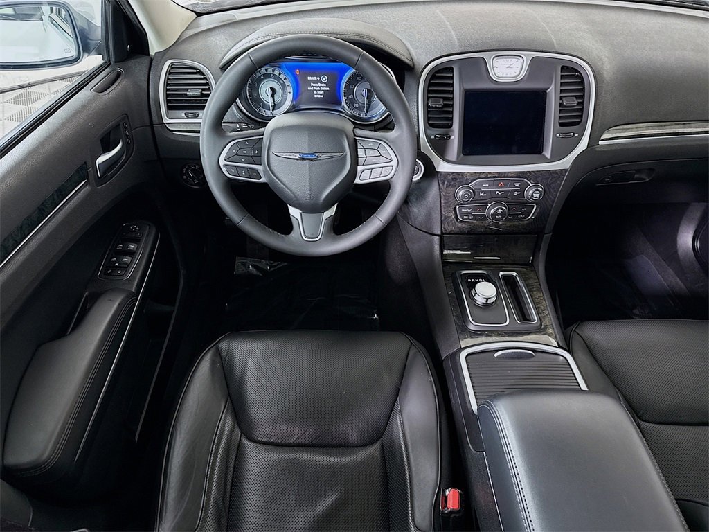 Used 2023 Chrysler 300 Touring L w/ Popular Equipment Group image 3