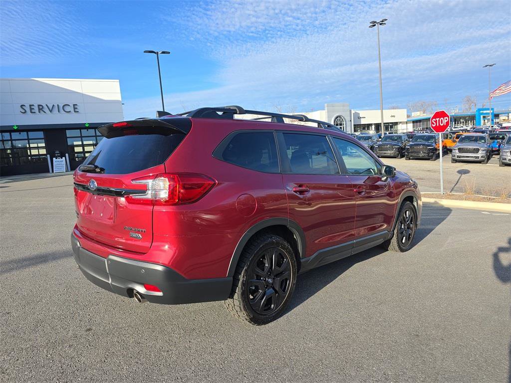 Used 2023 Subaru Ascent Onyx Edition Limited image 3