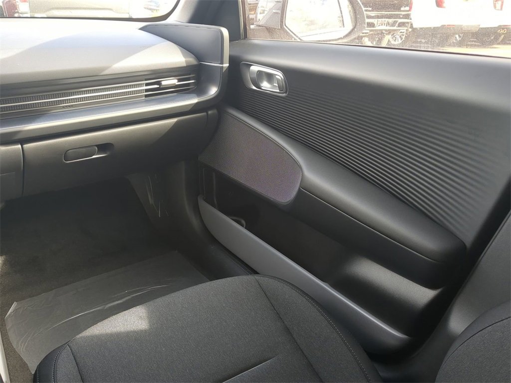New 2025 Hyundai Ioniq 6 SE image 20