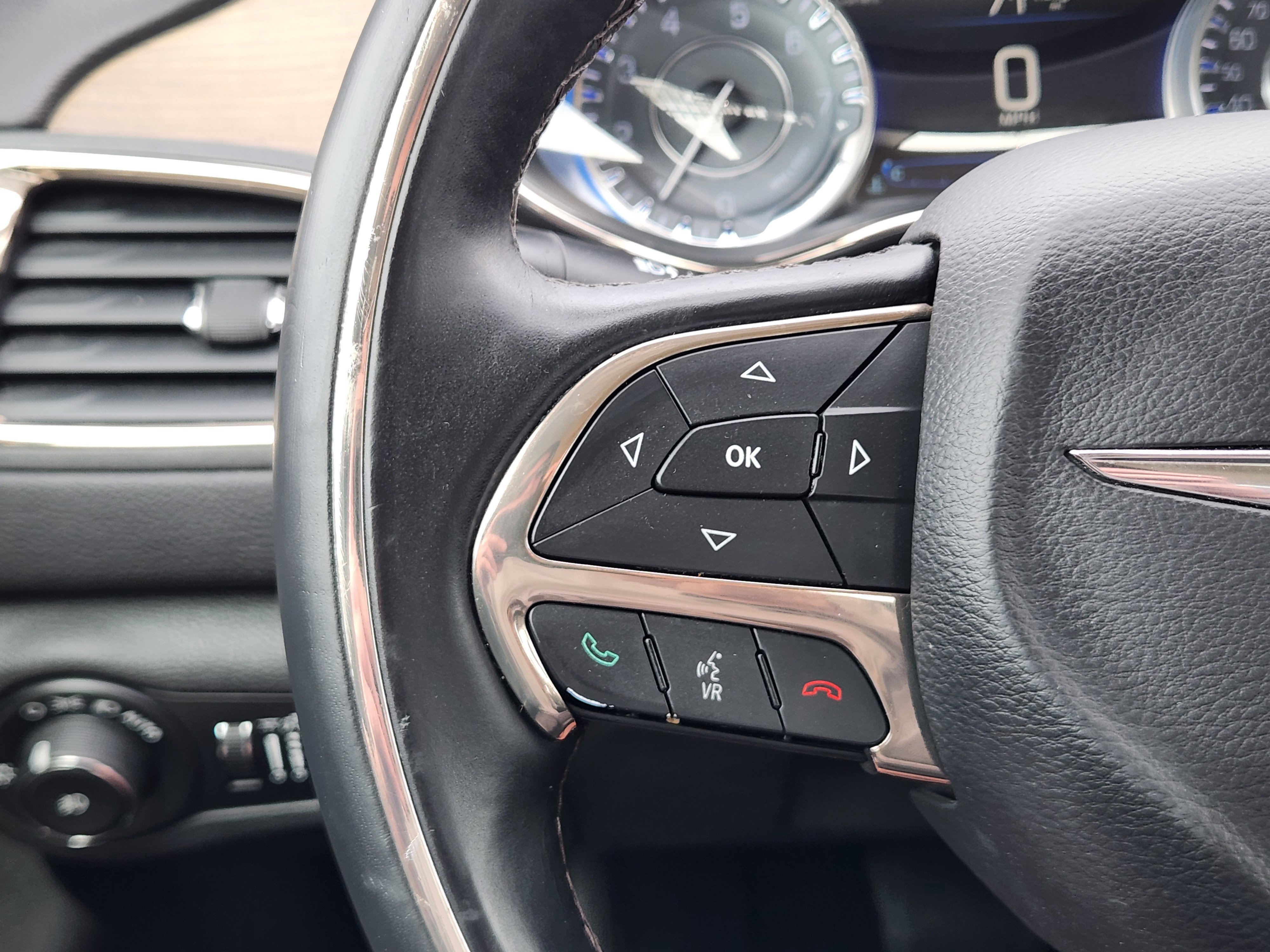 Used 2016 Chrysler 200 C w/ Premium Group image 26