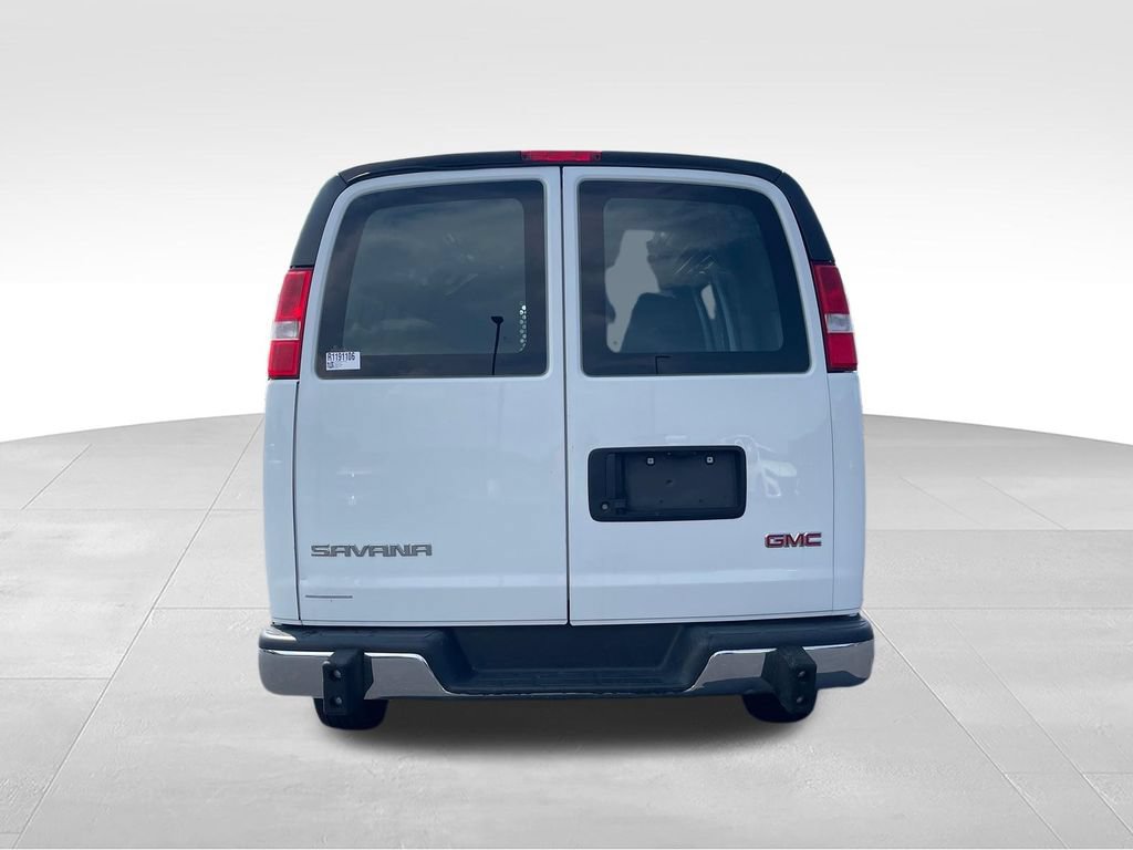 Used 2024 GMC Savana 2500 w/ Driver Convenience Package RWD image 4