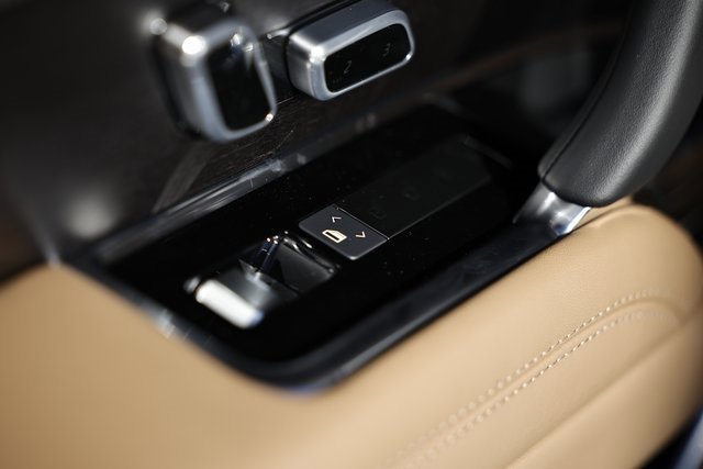 New 2025 Land Rover Range Rover Autobiography image 29