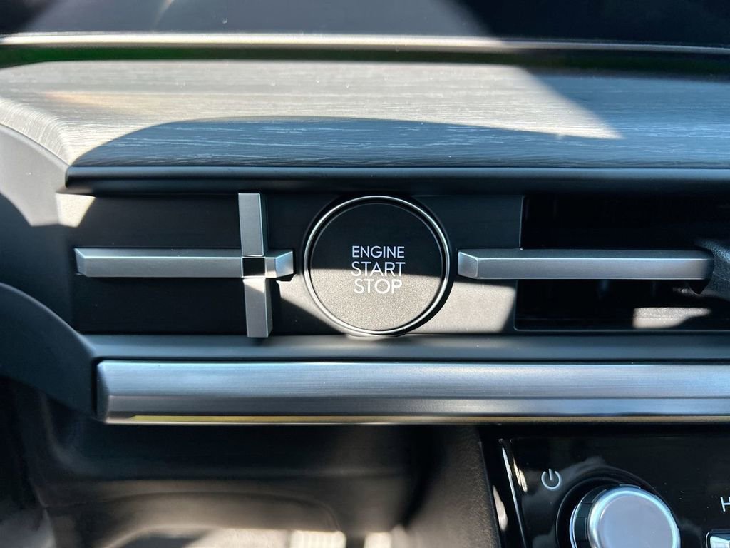 New 2026 Hyundai Santa Fe Limited image 33