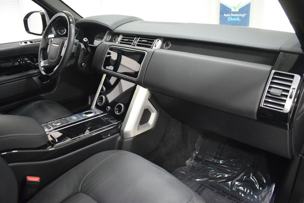 Used 2019 Land Rover Range Rover HSE image 24