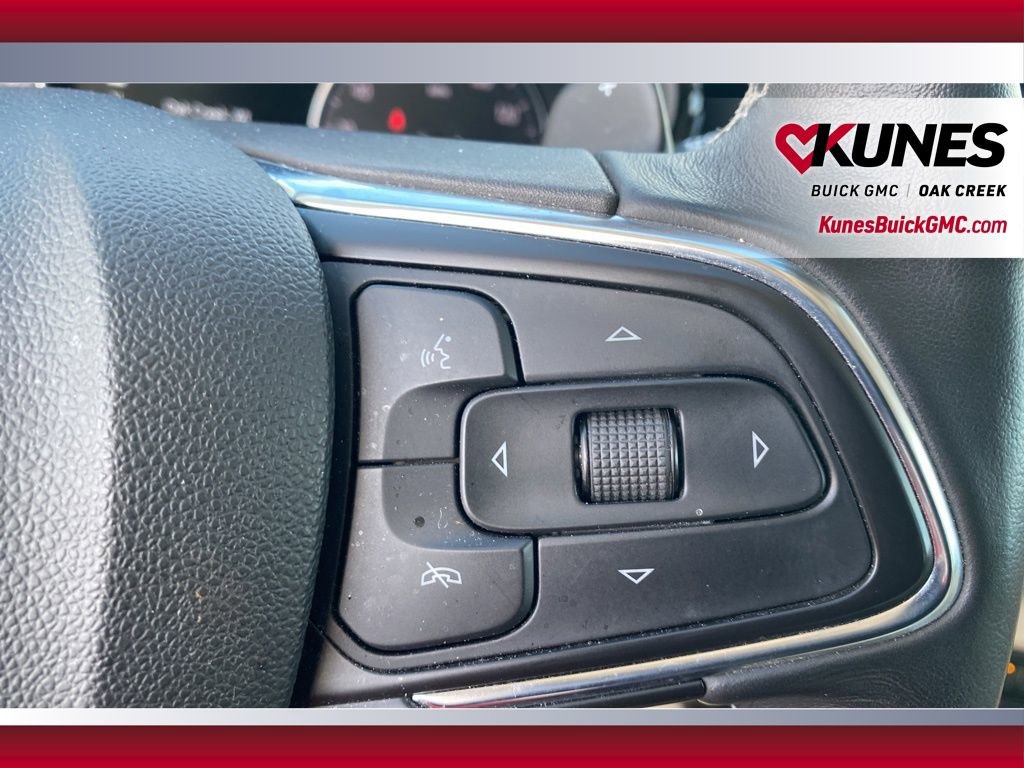 Used 2021 Buick Envision Essence w/ Technology Package I image 13