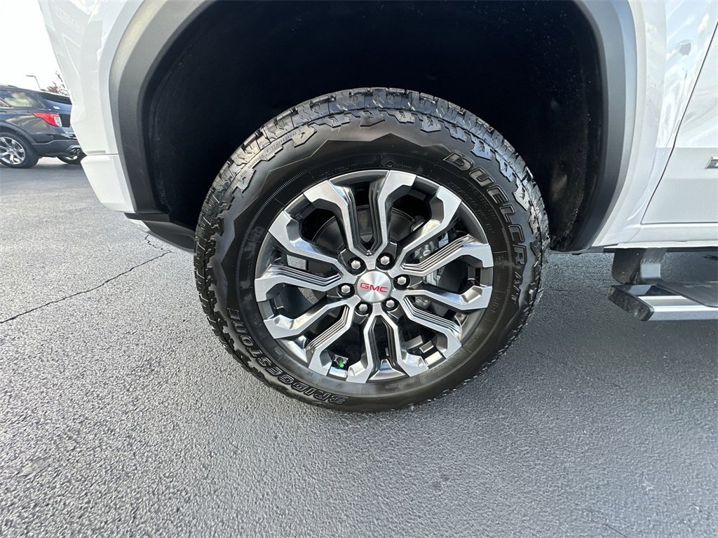 New 2026 GMC Canyon Denali image 10