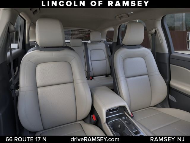 New 2026 Lincoln Corsair Premiere image 11