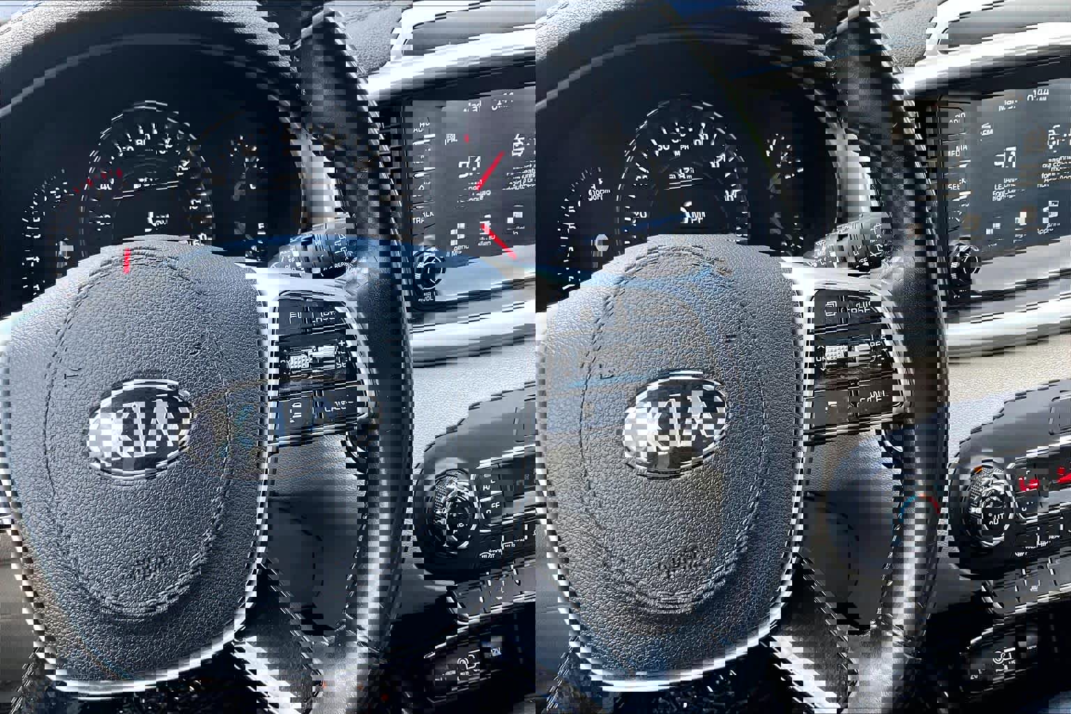 Used 2020 Kia Sorento EX image 25