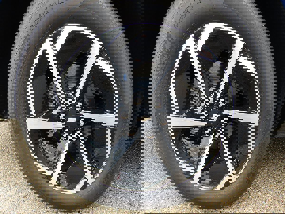 Used 2024 Chevrolet Equinox EV LT image 35