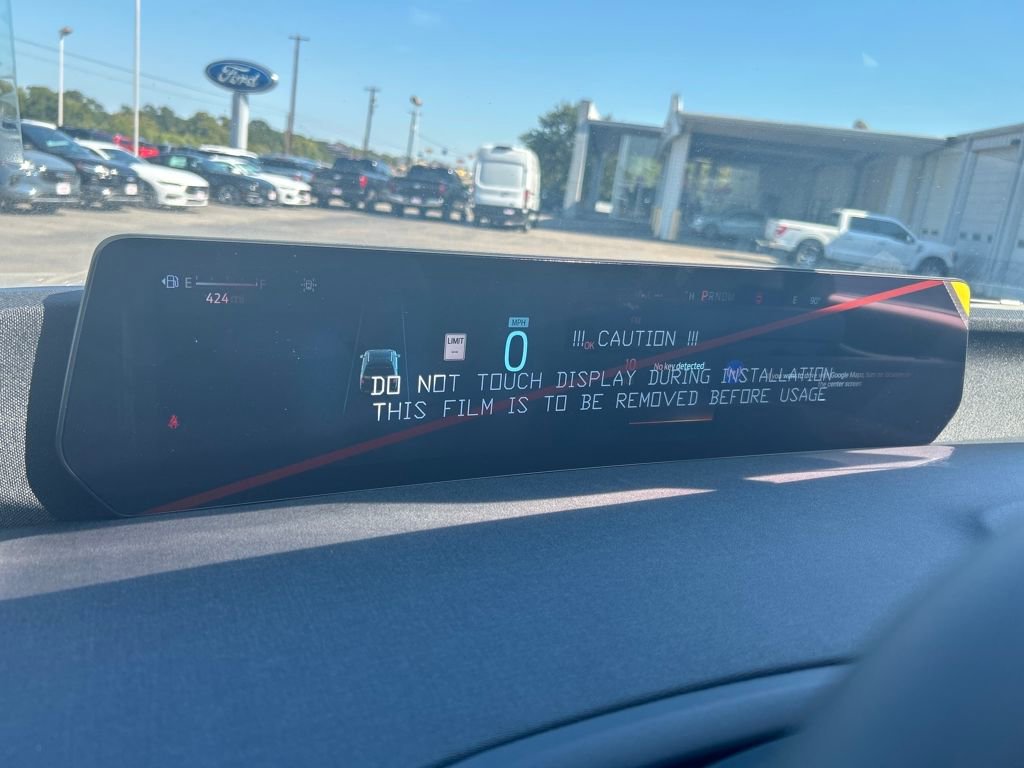 New 2025 Ford Expedition Active image 14