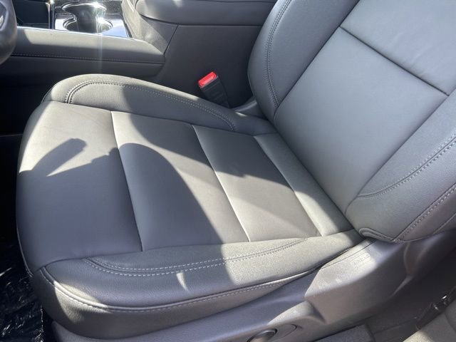 New 2026 Chevrolet Suburban LT w/ Comfort Package image 12