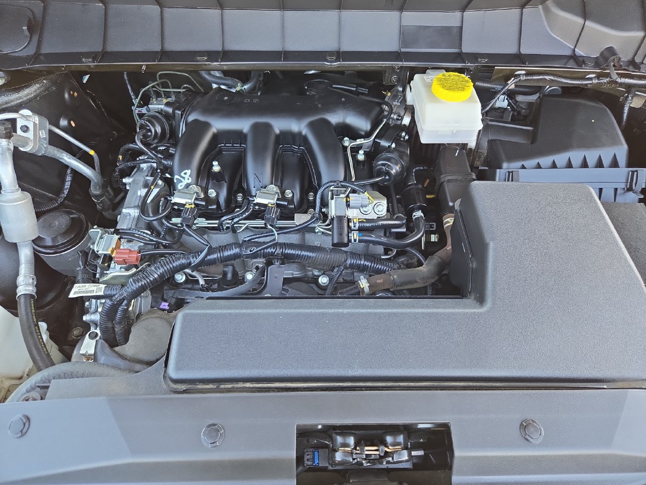 Used 2025 Nissan Pathfinder SV FWD image 30