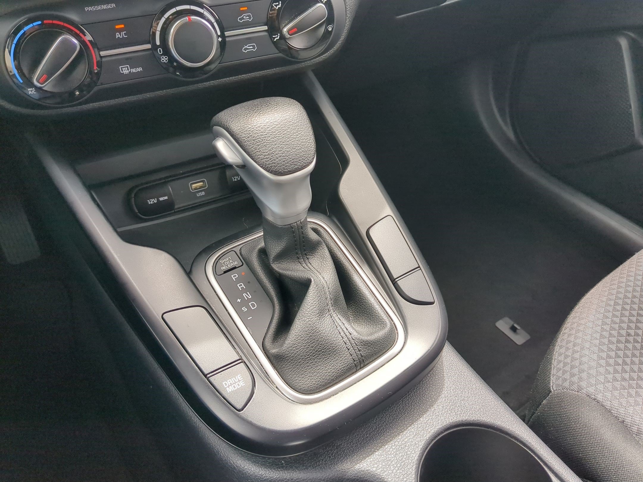 Used 2023 Kia Soul LX w/ Option Group 015 FWD image 26