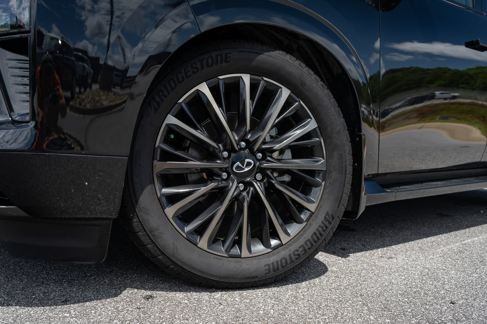 Used 2026 INFINITI QX80 Autograph w/ Premium Cargo Package AWD/4WD image 7