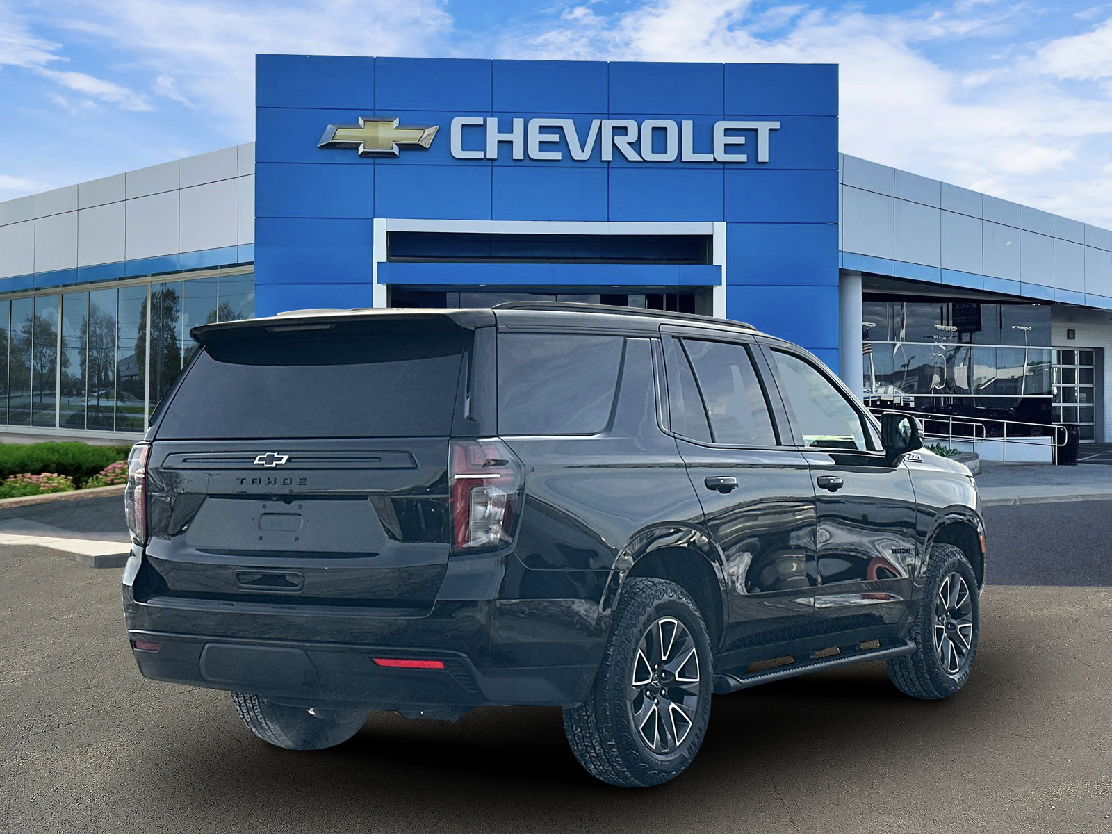 Certified 2023 Chevrolet Tahoe Z71 w/ Luxury Package image 6