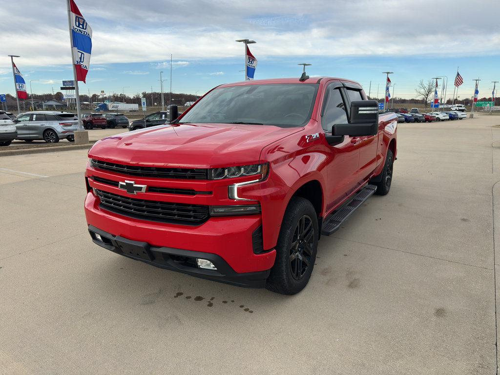Used 2021 Chevrolet Silverado 1500 RST w/ LPO, Blackout Package AWD/4WD image 1