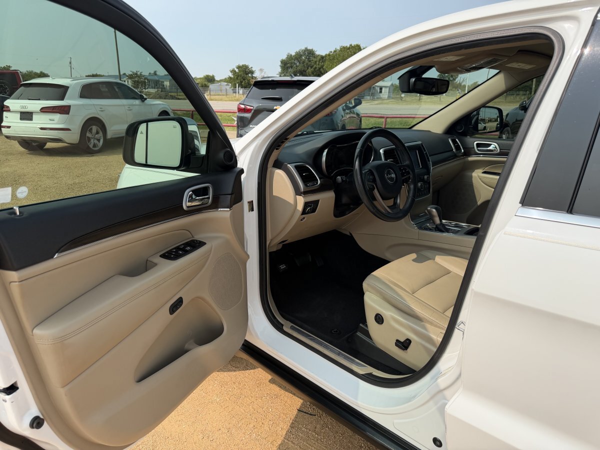 Used 2018 Jeep Grand Cherokee Limited RWD image 14