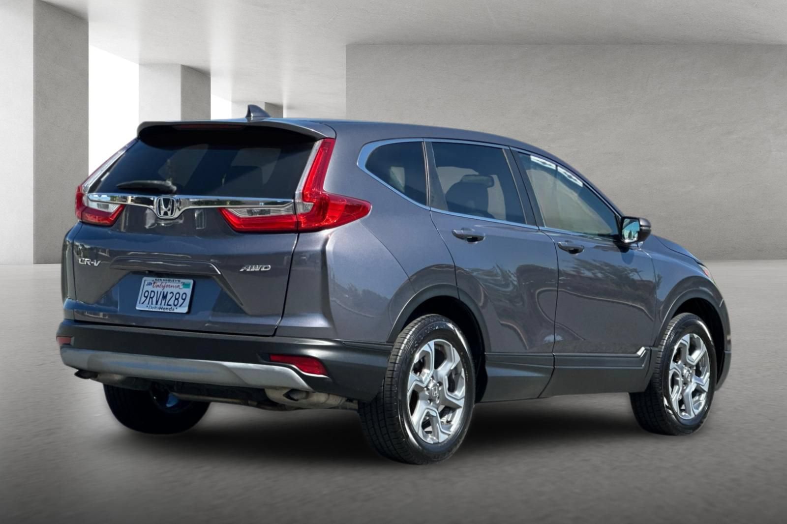 Used 2017 Honda CR-V EX-L image 4