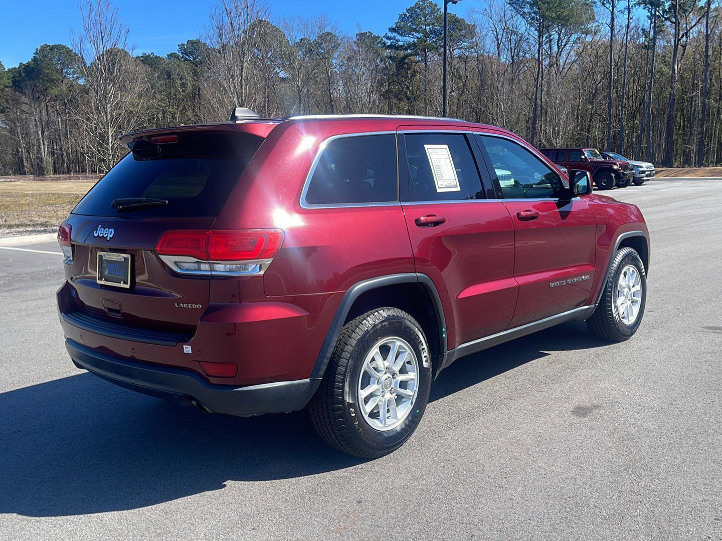 Used 2018 Jeep Grand Cherokee Laredo image 7