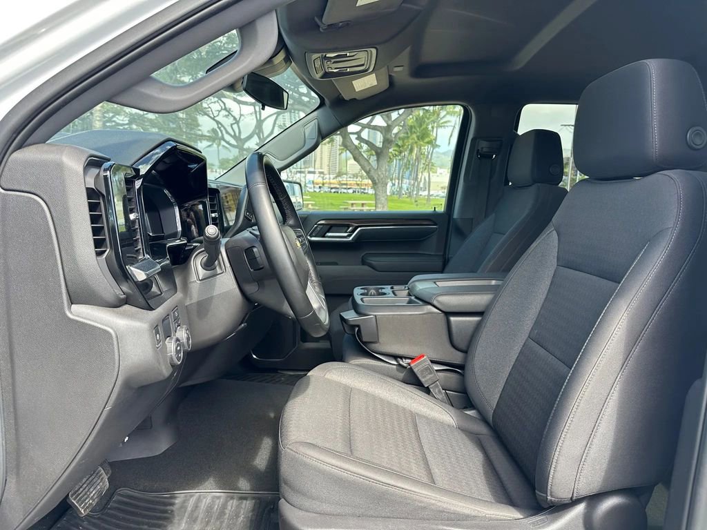 Used 2025 Chevrolet Silverado 1500 LT image 8