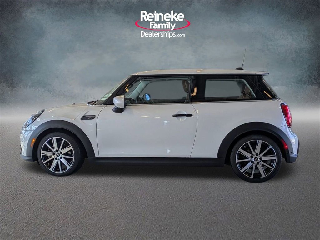 Used 2024 MINI Cooper S image 9