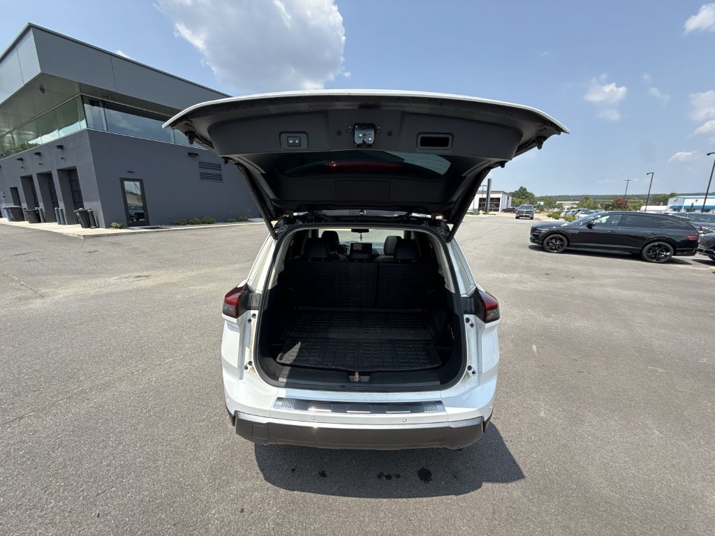 Used 2024 Nissan Rogue SL w/ SL Premium Package FWD image 35
